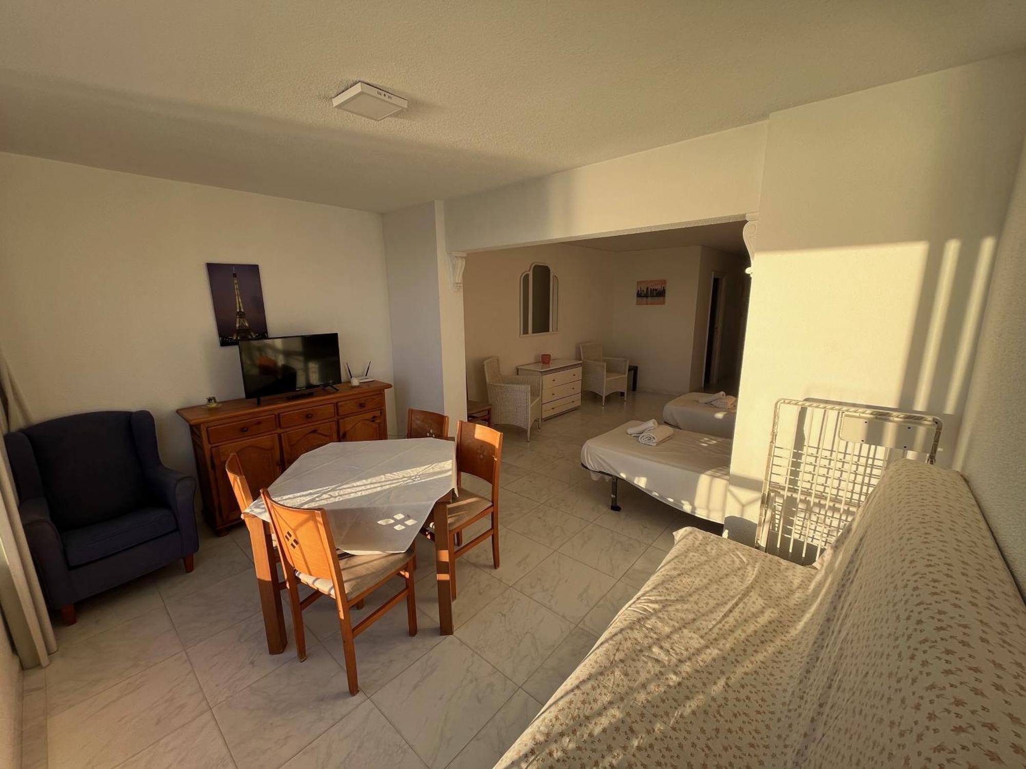 Апартаменти Gestion Inmobiliaria Carmona Rent Бенідорм Екстер'єр фото