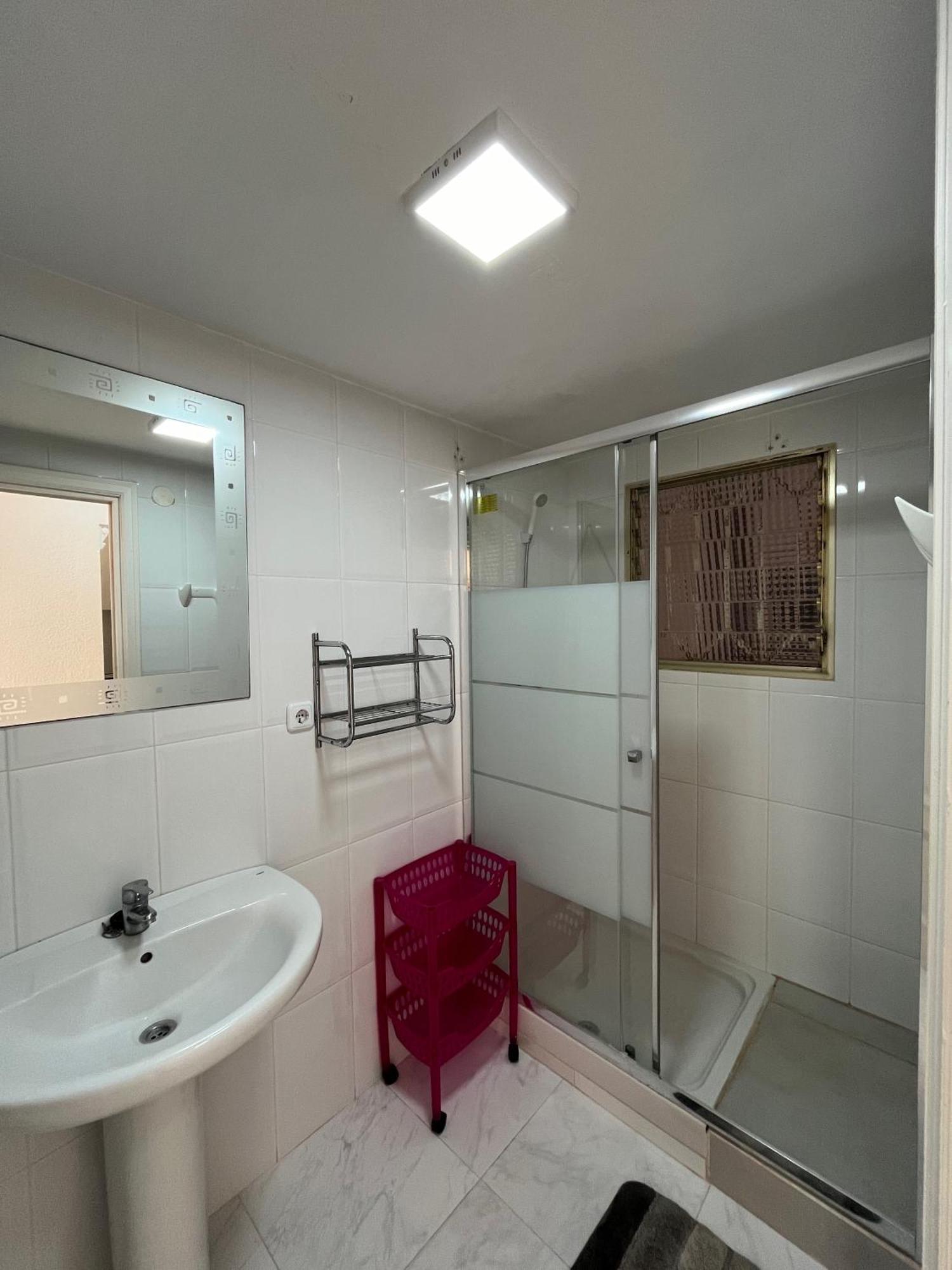 Апартаменти Gestion Inmobiliaria Carmona Rent Бенідорм Екстер'єр фото